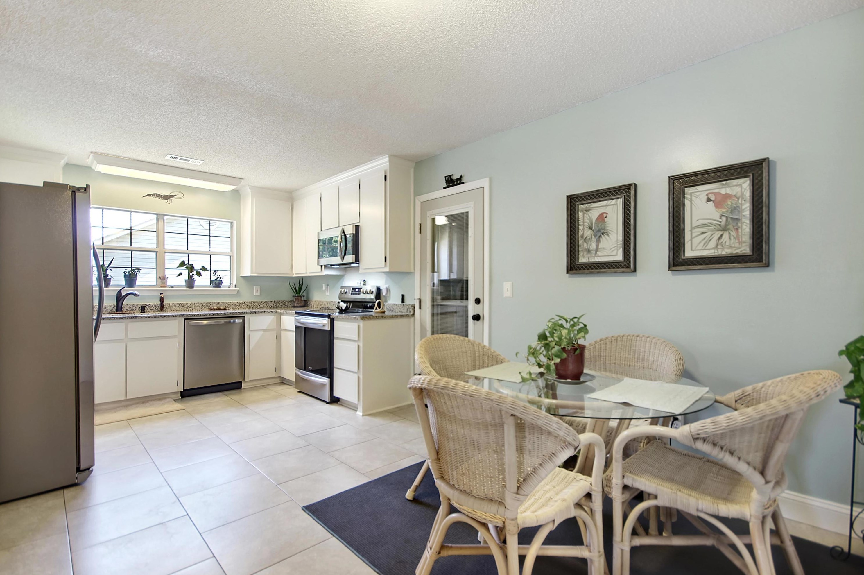 106 Elaine St, Charleston SC  29445-3170 exterior