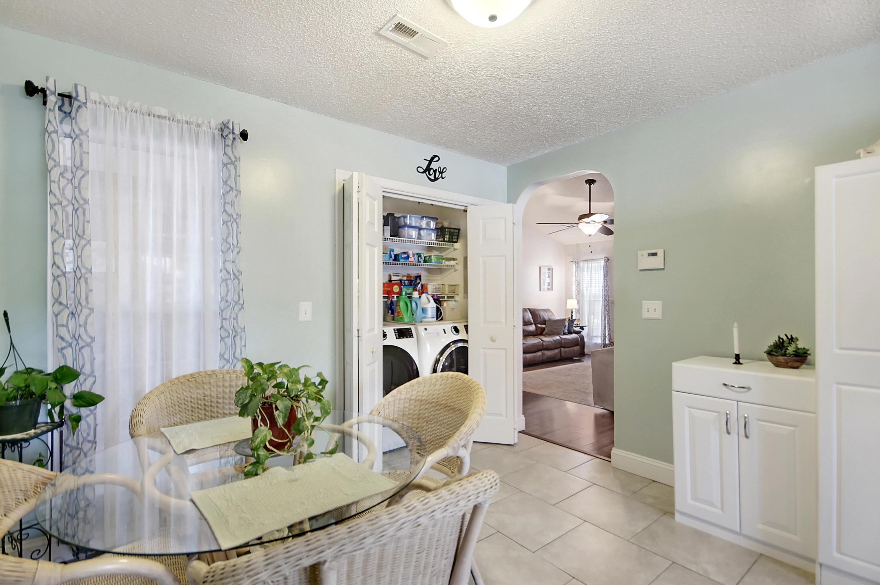106 Elaine St, Charleston SC  29445-3170 exterior