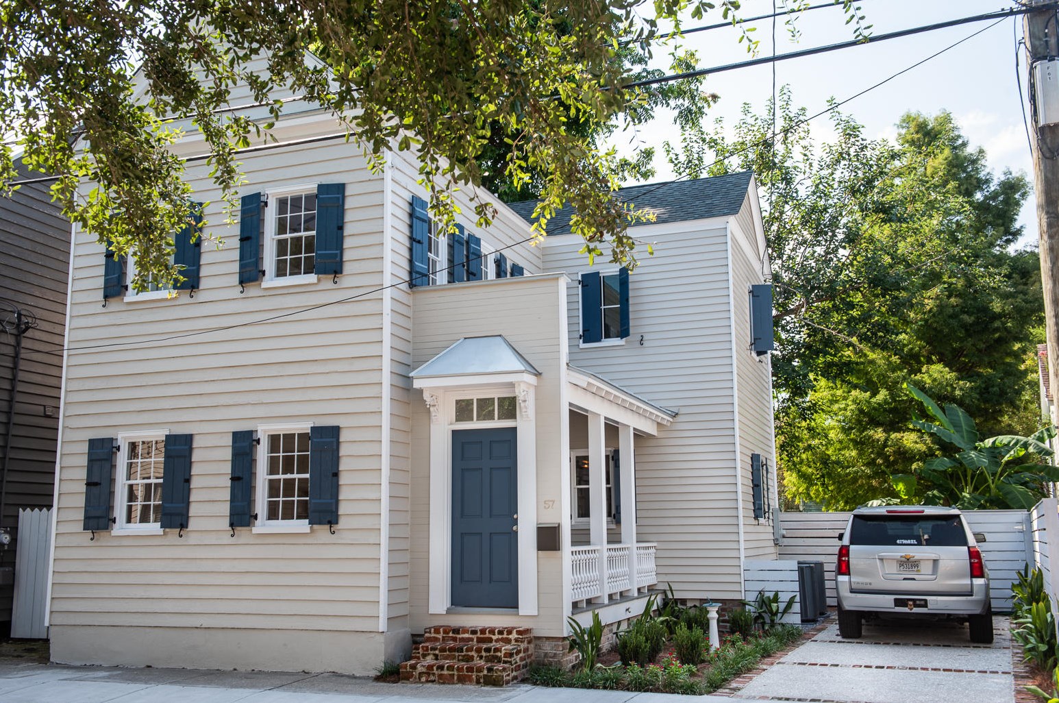 57 Bogard St, Charleston SC  29403-5334 exterior