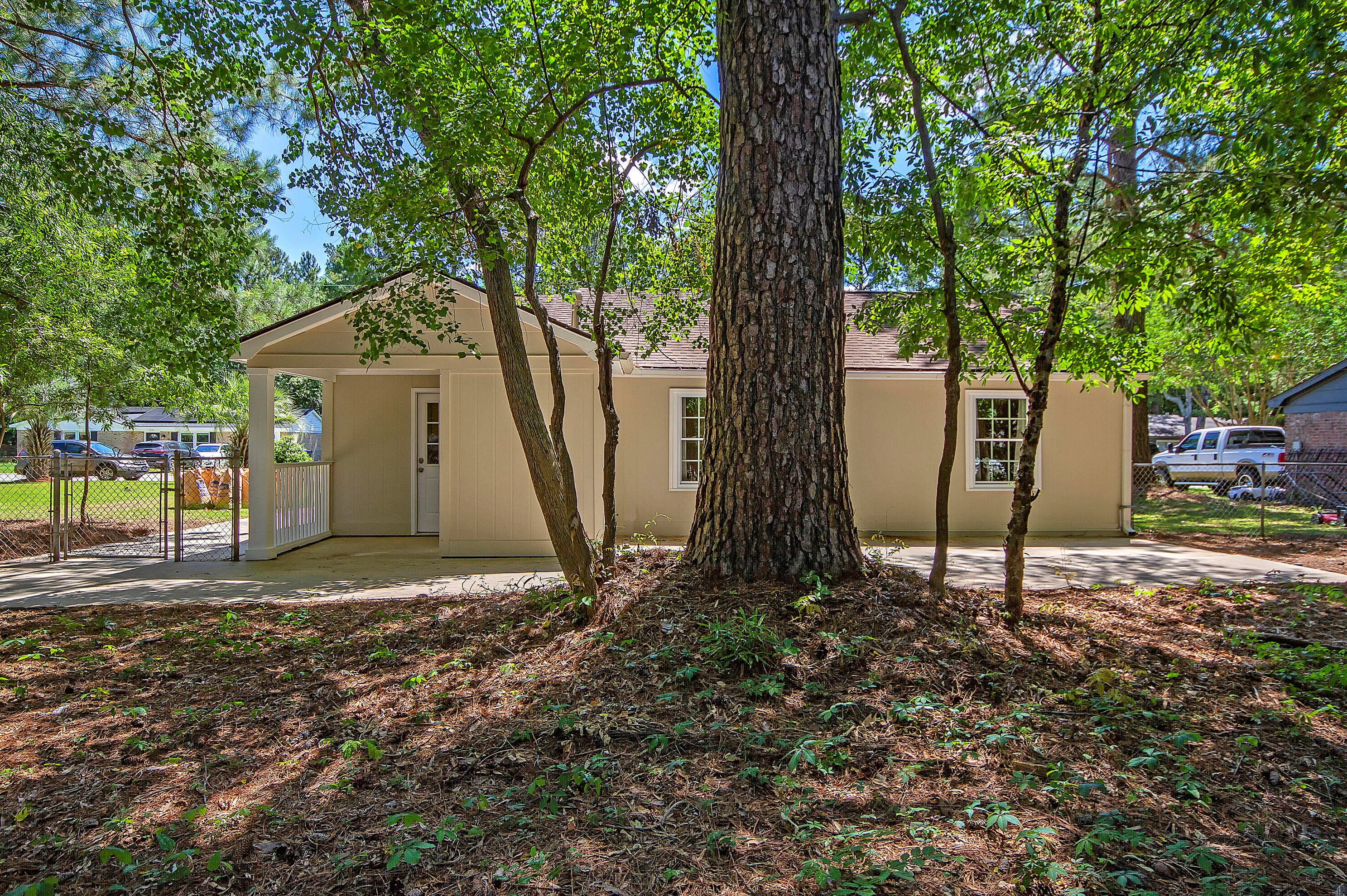 7625 Vanderbrook Pl, Charleston SC  29420-8830 exterior