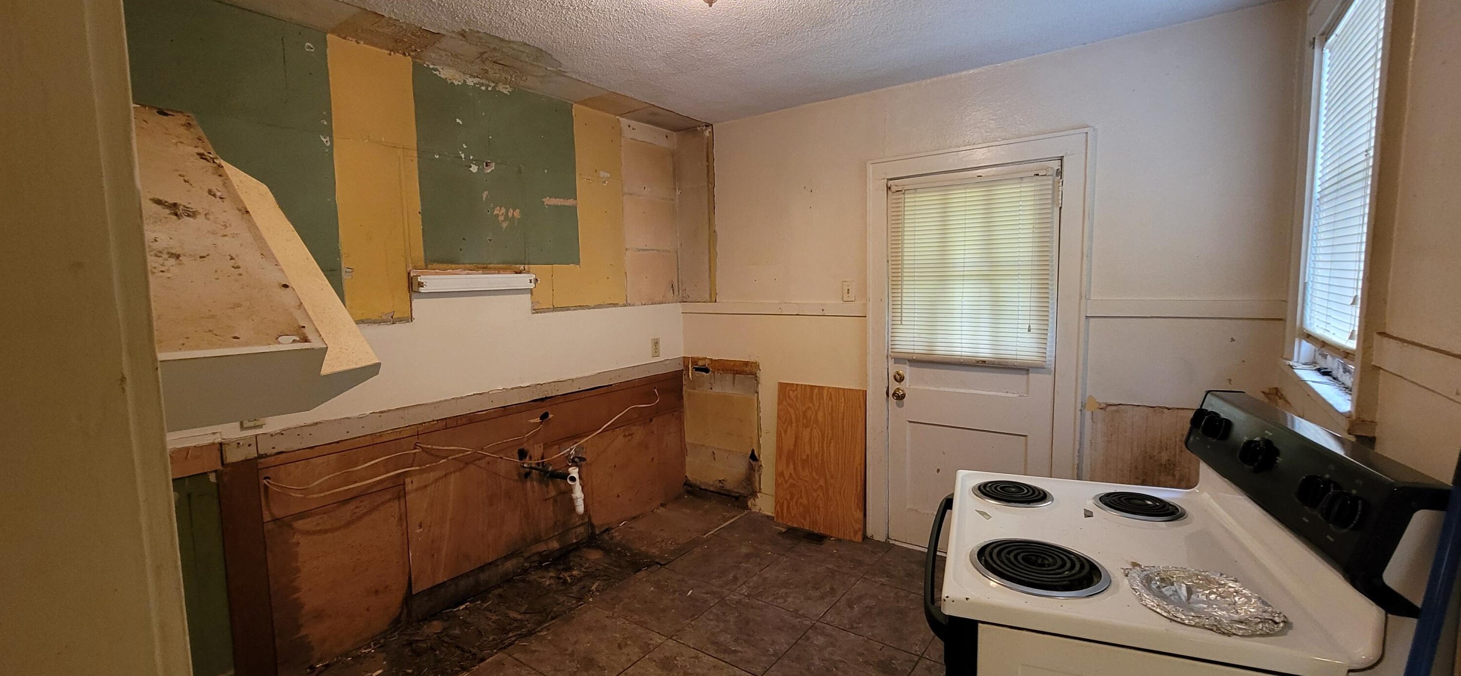 2792 Ranger Dr, Charleston SC  29405-7364 exterior