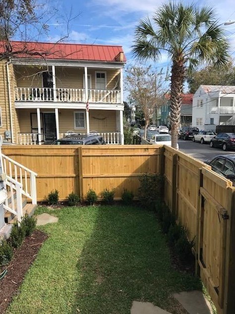 68 South St, Charleston SC  29403-6216 exterior