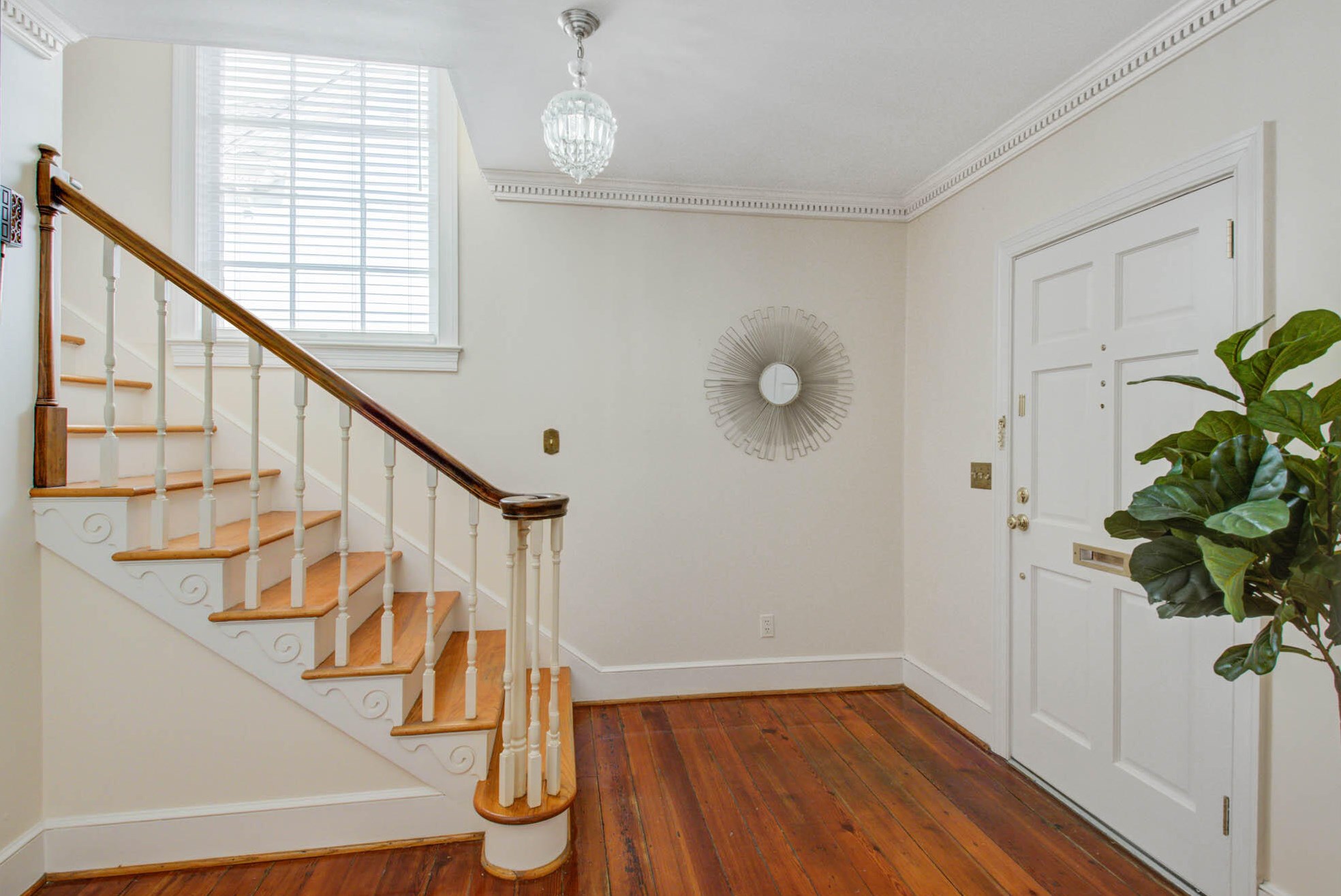 55 Battery St, Charleston SC 29401-0027 exterior