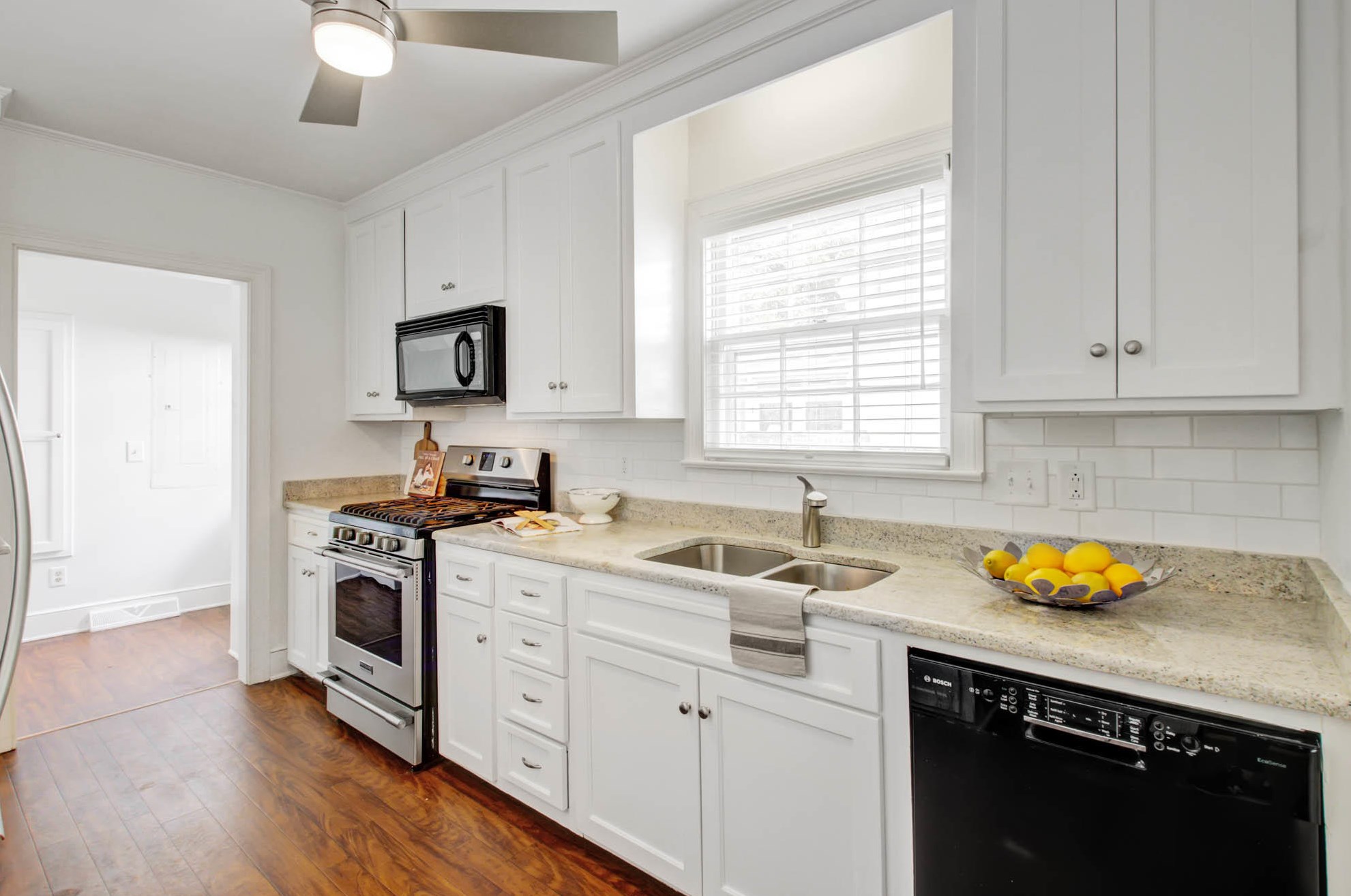 55 Battery St, Charleston SC 29401-0027 exterior