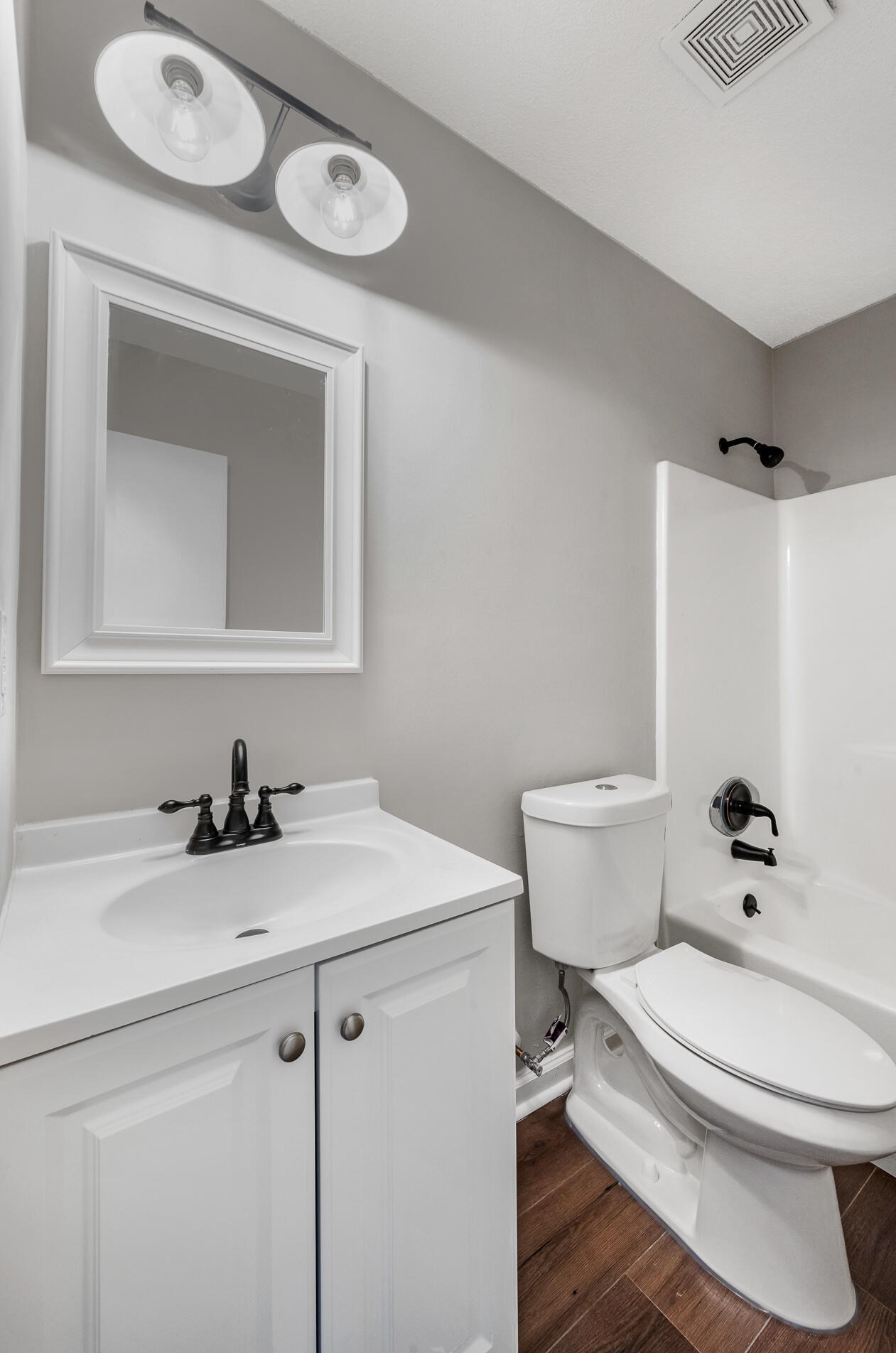 75 Tanbark Ct, Charleston SC  29445-3805 exterior