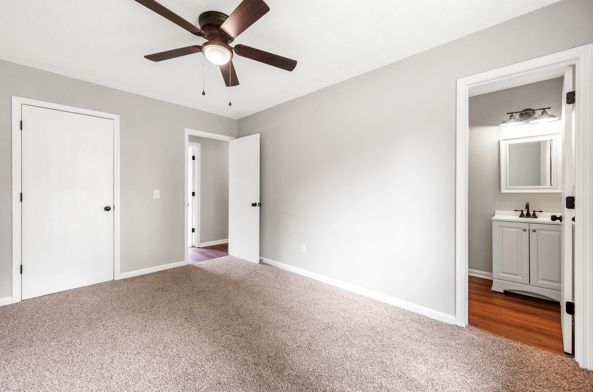 75 Tanbark Ct, Charleston SC  29445-3805 exterior