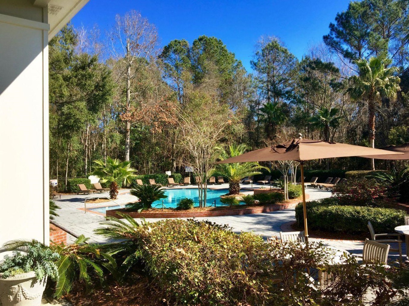 700 Daniel Ellis Dr, Charleston SC  12308-3034 exterior