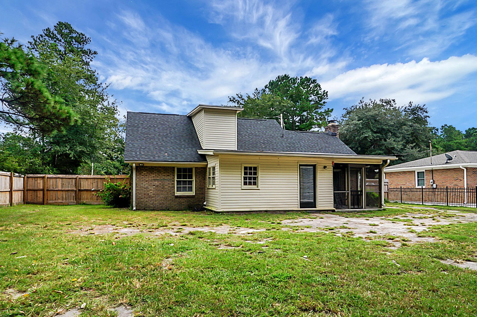 244 High Hl Dr, Moncks Corner SC  29461-2662 exterior