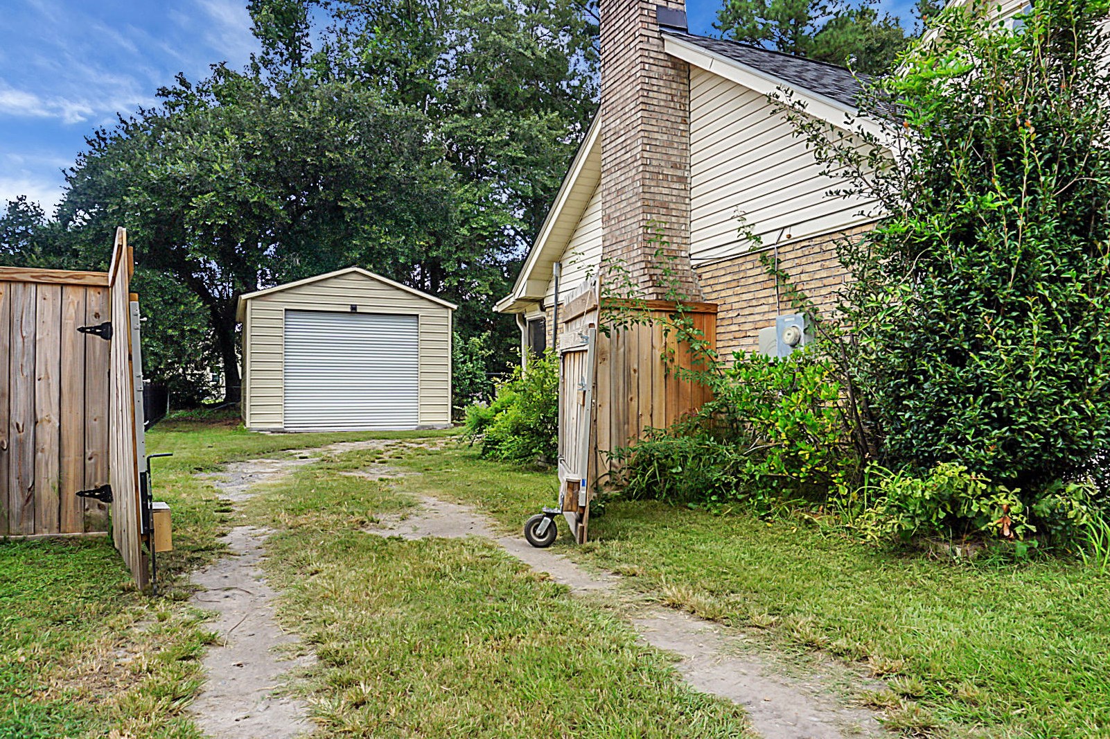 244 High Hl Dr, Moncks Corner SC  29461-2662 exterior
