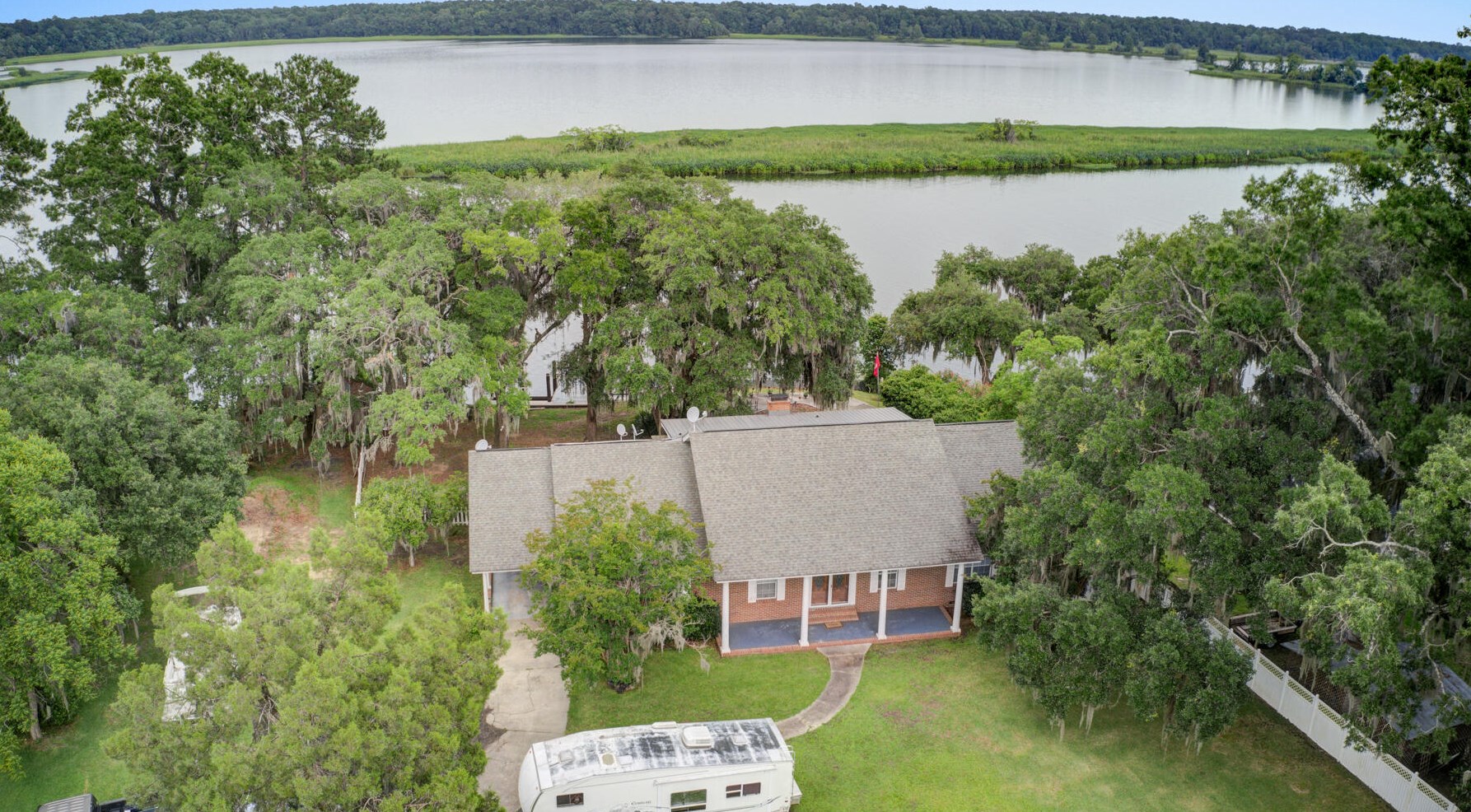 1810 Widgeon Rd, Moncks Corner SC  29461-7059 exterior