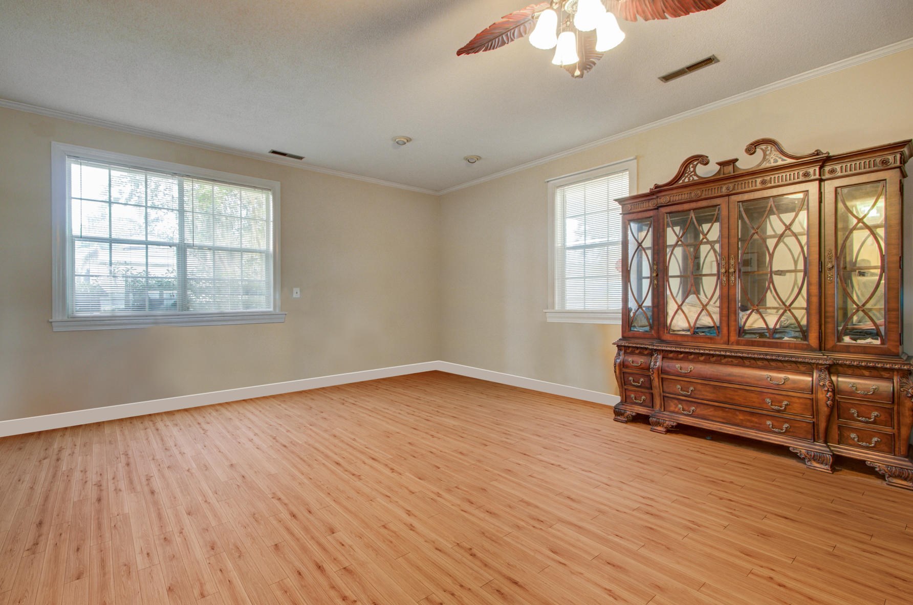 1810 Widgeon Rd, Moncks Corner SC  29461-7059 exterior