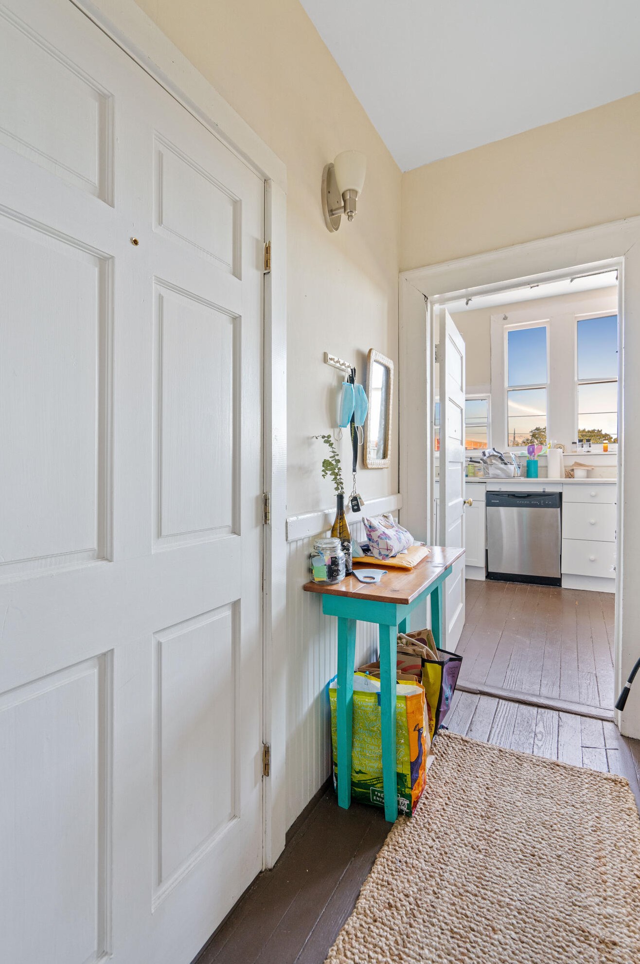 135 Ashley Ave, Charleston SC 29401-1804 exterior