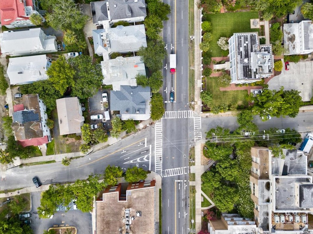 135 Ashley Ave, Charleston SC 29401-1804 exterior