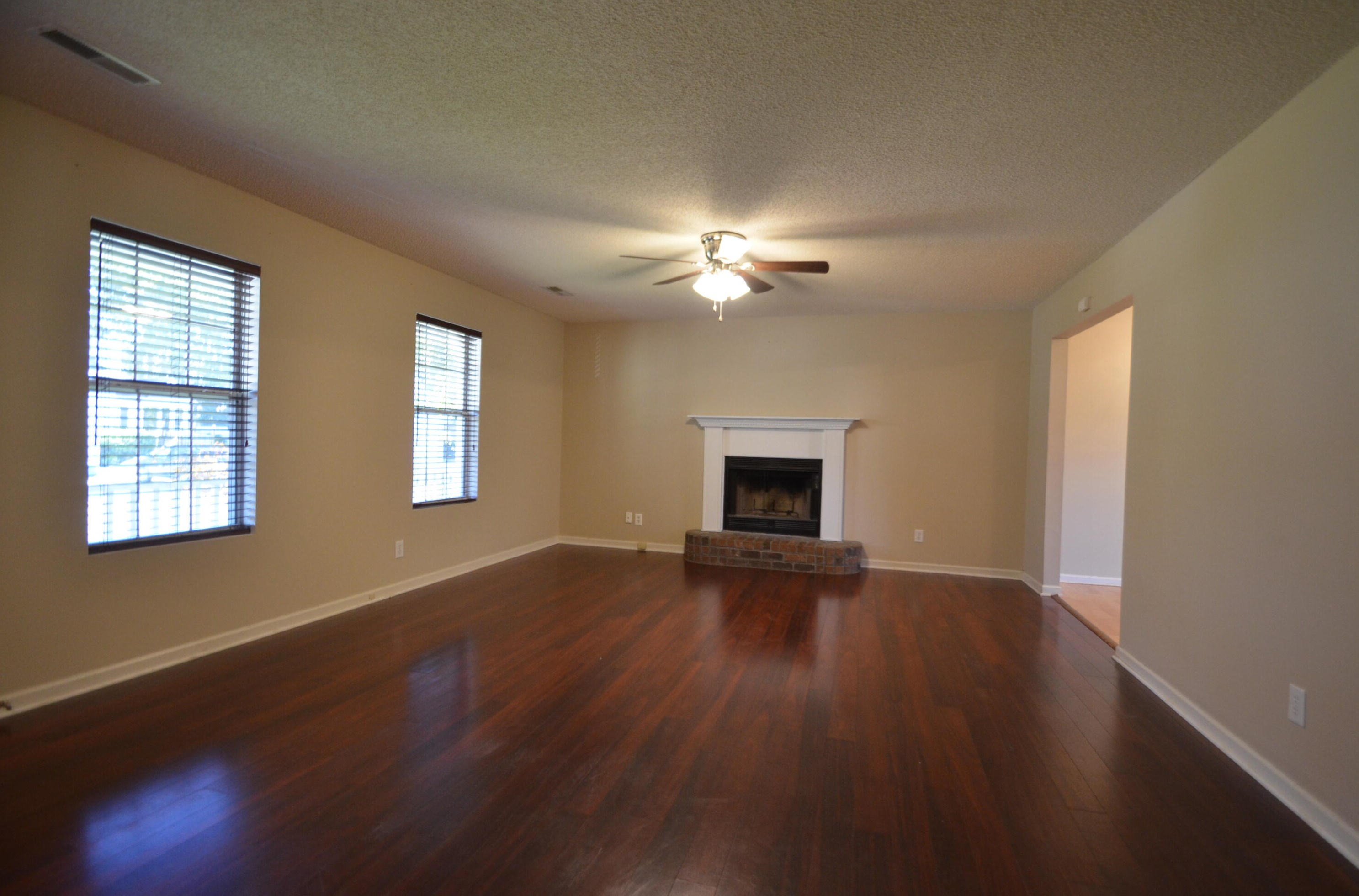 117 Apache Dr, Summerville SC  29483-9229 exterior