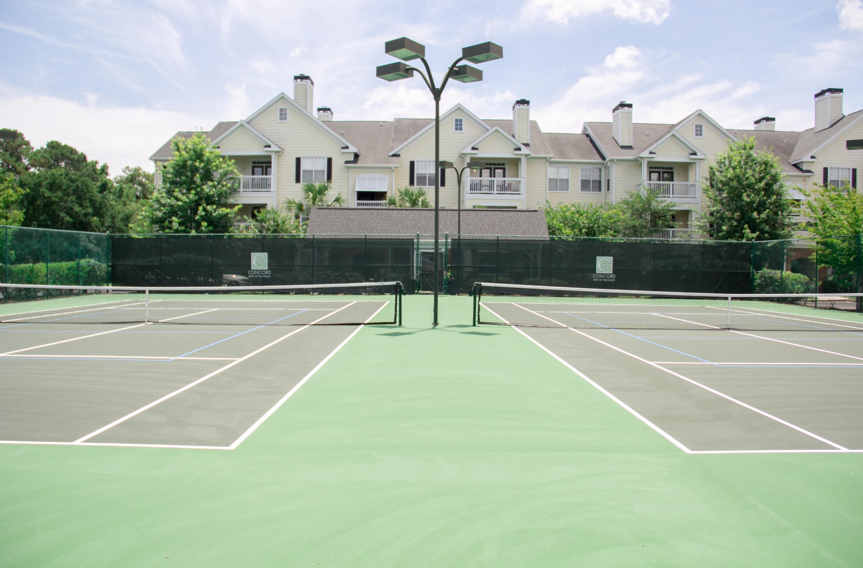 45 Sycamore Ave, Charleston SC  29407-6710 exterior
