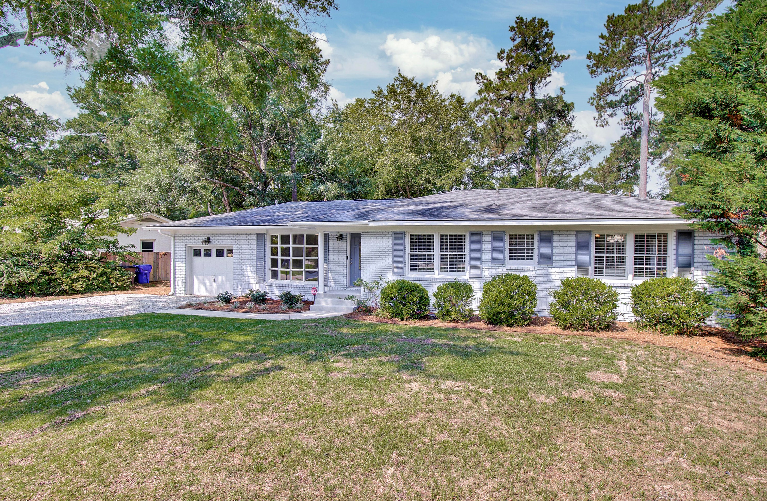 803 Burnett Dr, Charleston SC  29412-5015 exterior