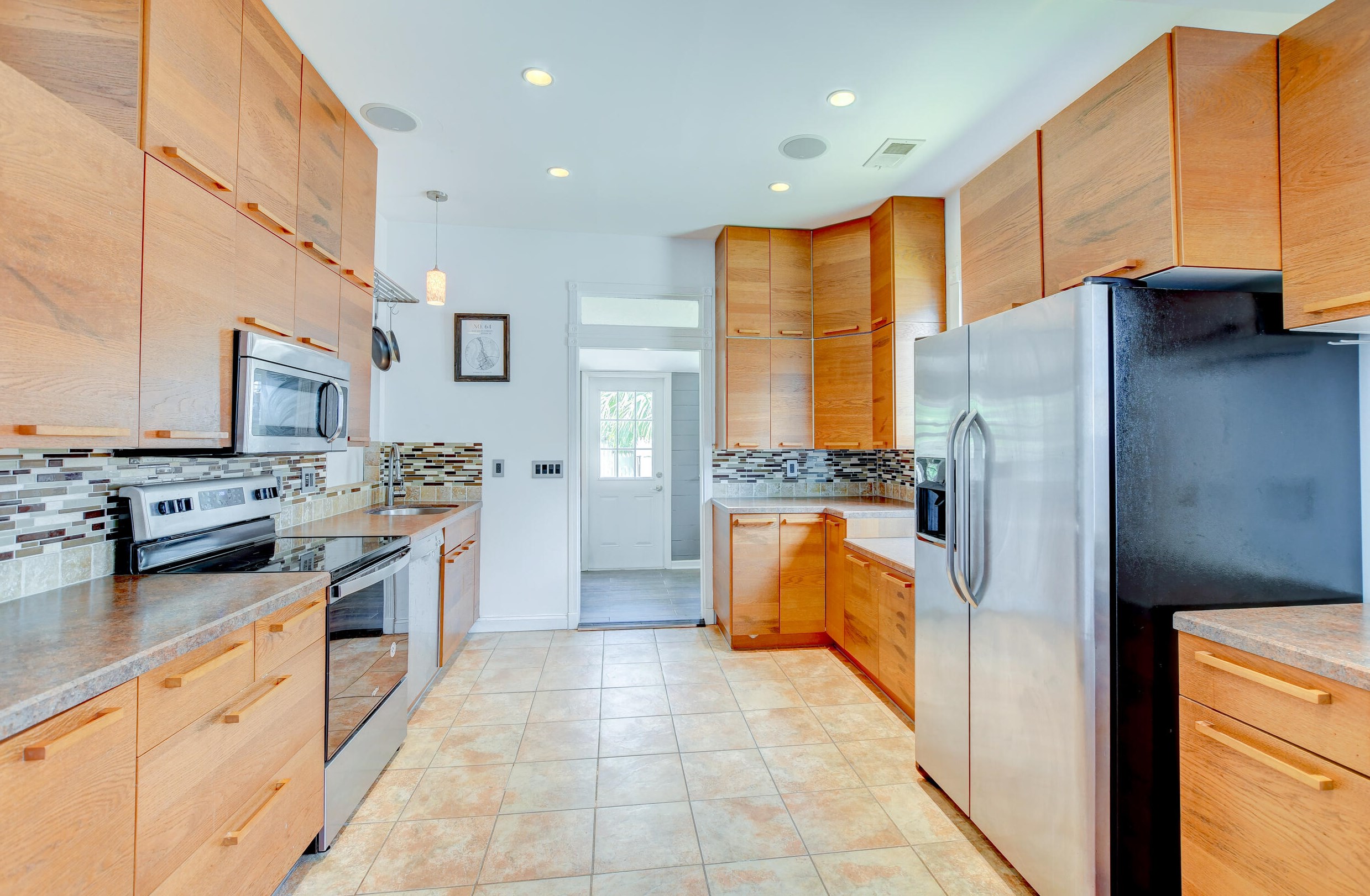 64 San Souci St, Charleston SC  29403-3236 exterior