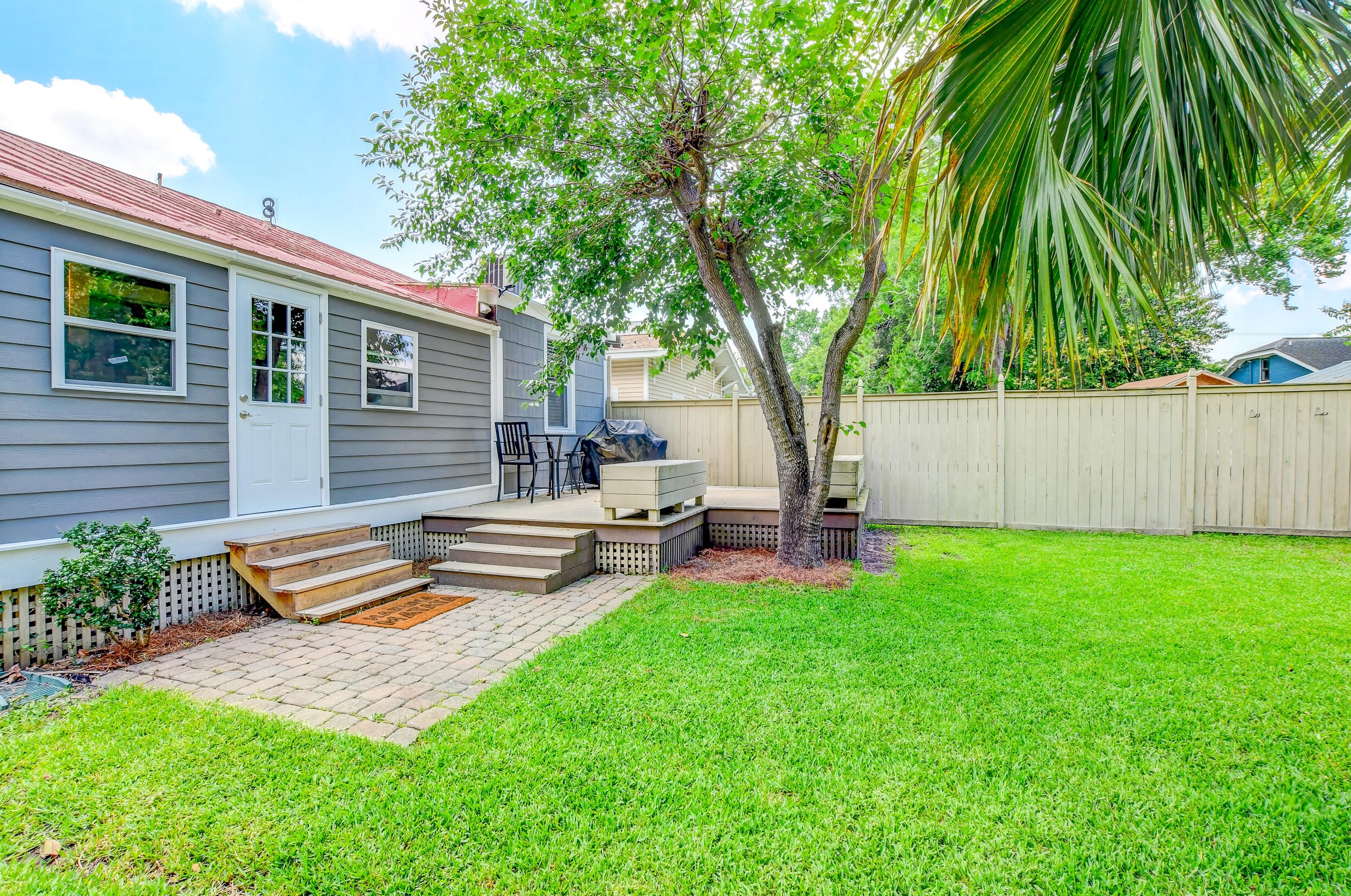 64 San Souci St, Charleston SC  29403-3236 exterior