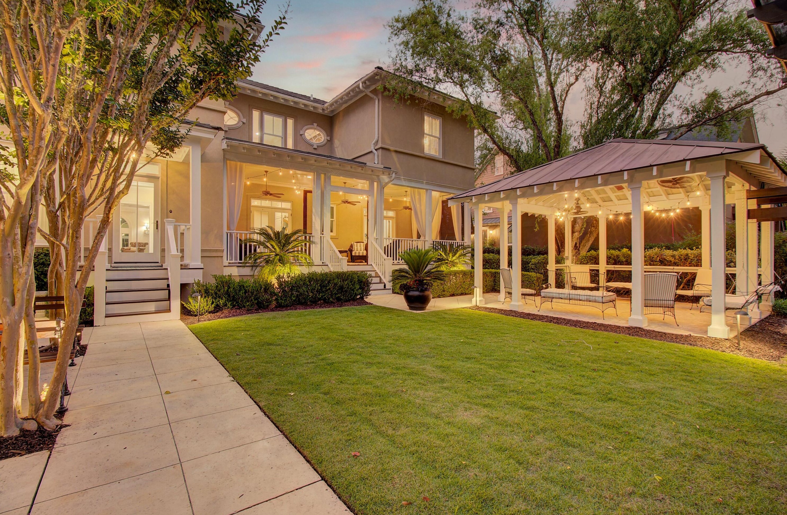 25 Lafar St, Charleston SC  29492-7963 exterior