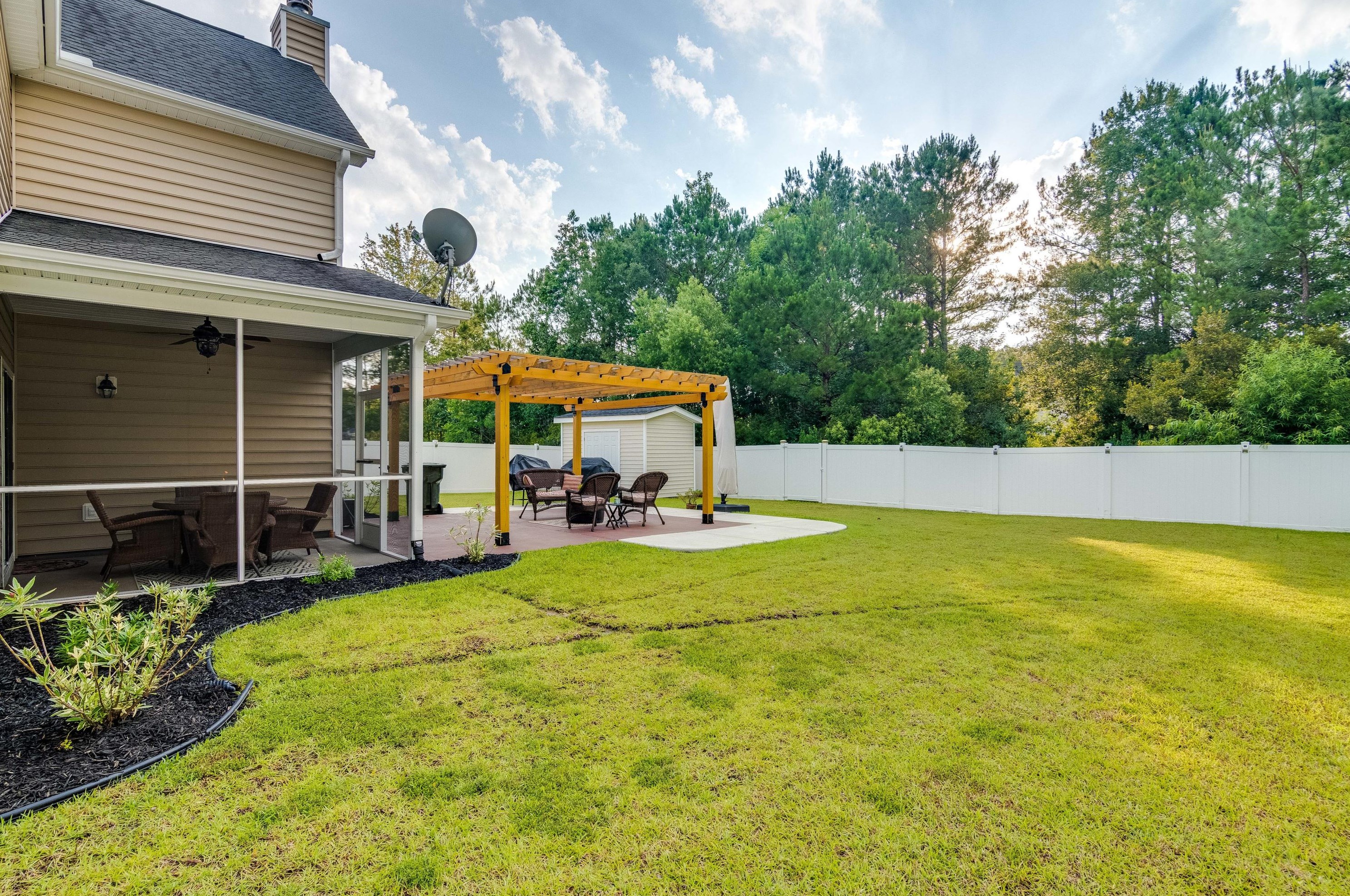 113 Blackwater Way, Moncks Corner SC  29461-6483 exterior