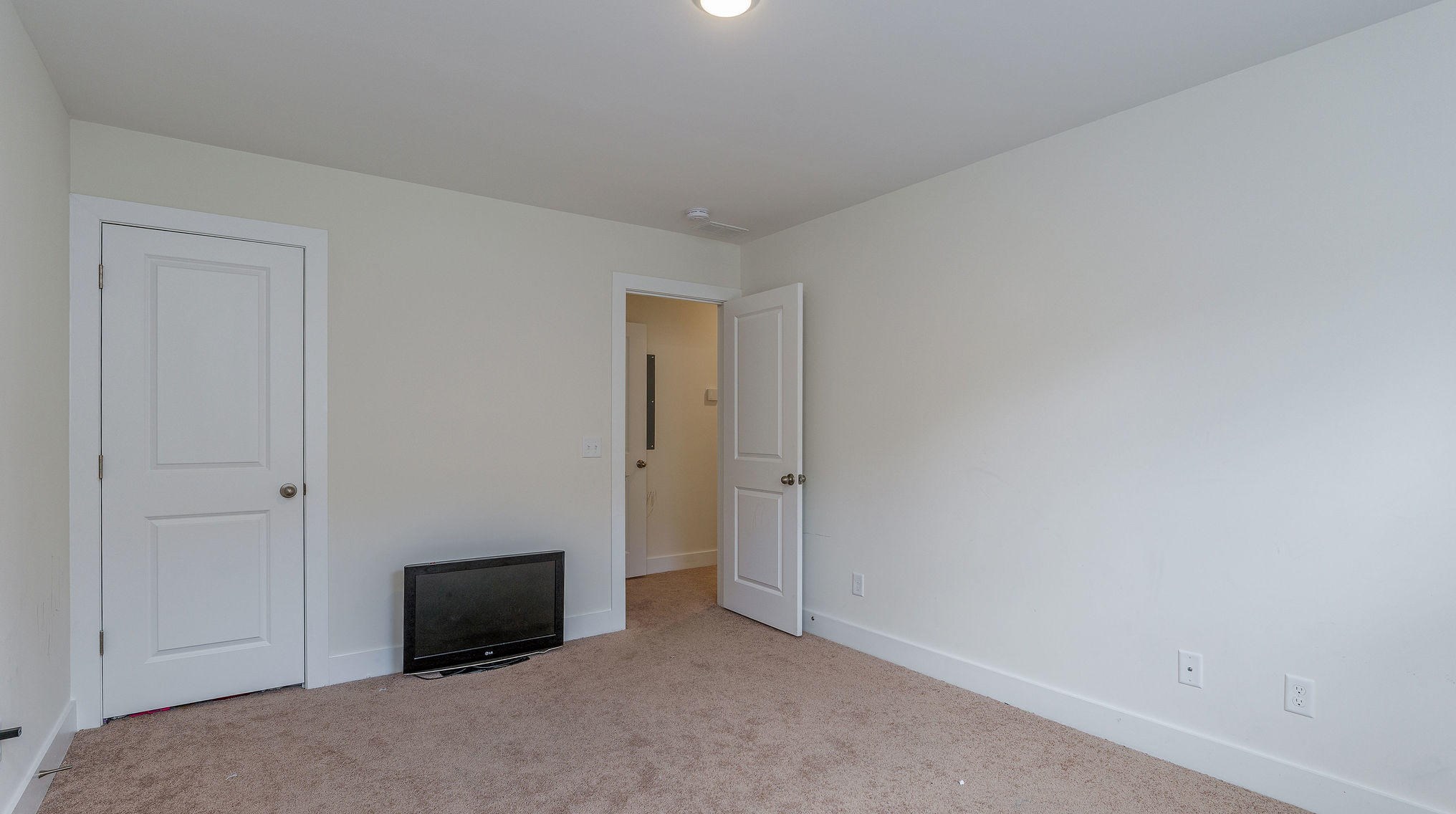 8206 Antler Dr, Charleston SC  29406-9847 exterior