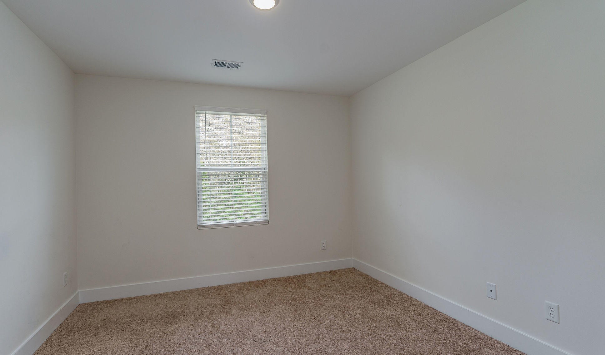 8206 Antler Dr, Charleston SC  29406-9847 exterior