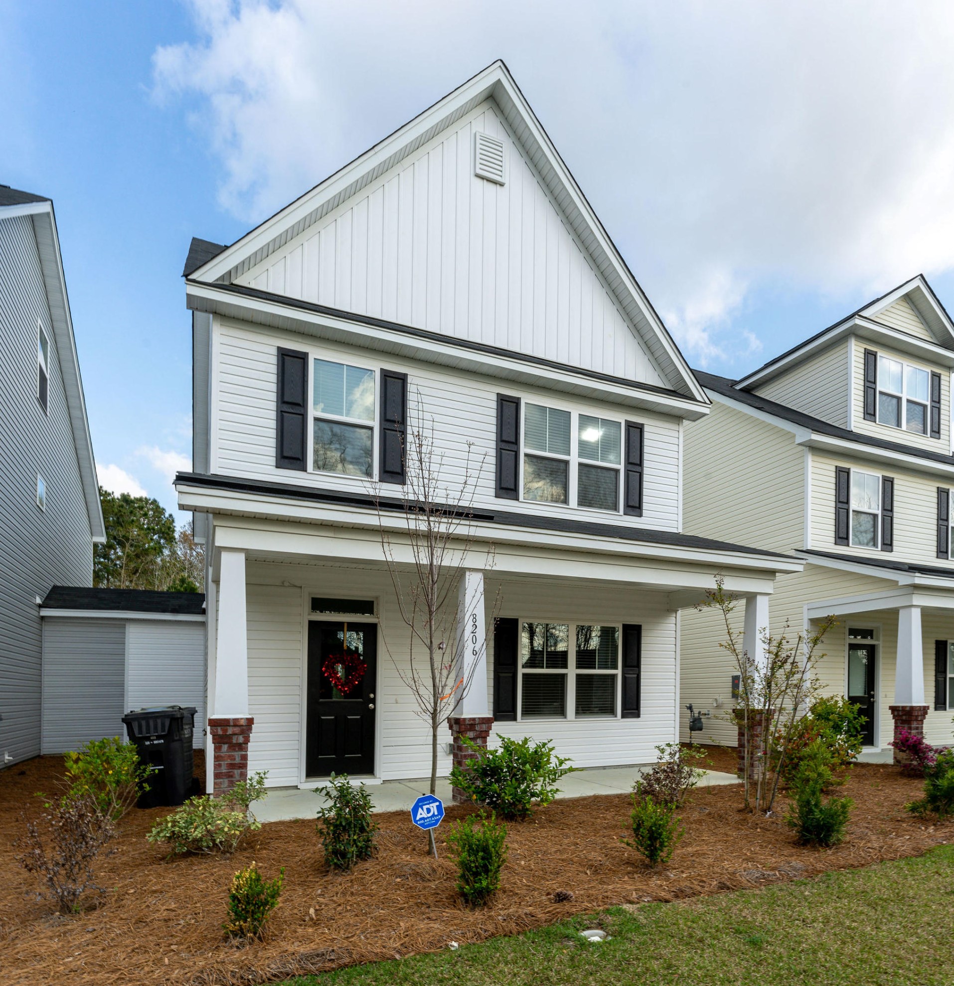 8206 Antler Dr, Charleston SC  29406-9847 exterior