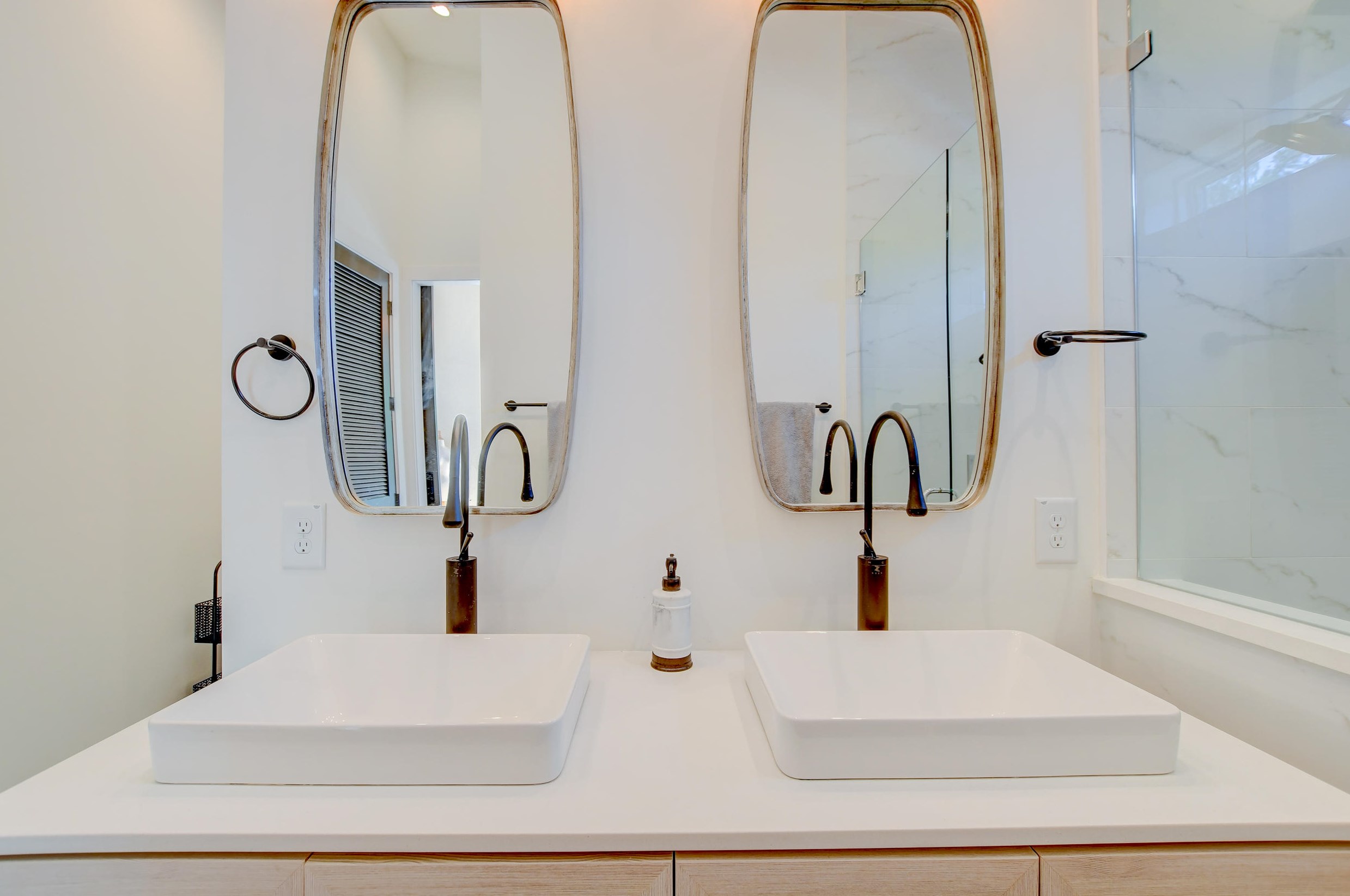 1965 Central Park Rd, Charleston SC  29412-2817 exterior