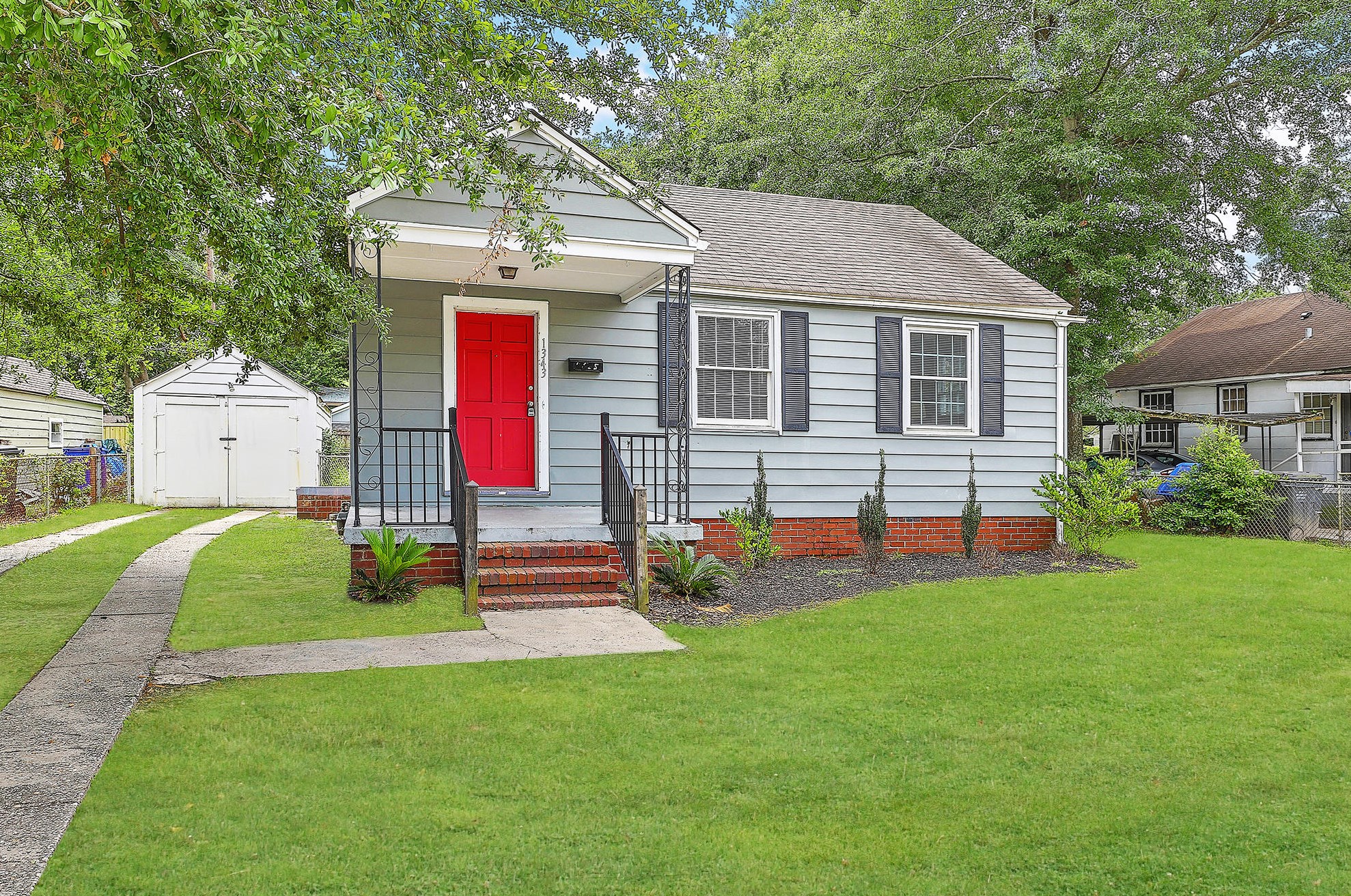 1343 Montague Ave, Charleston SC  29405-4634 exterior