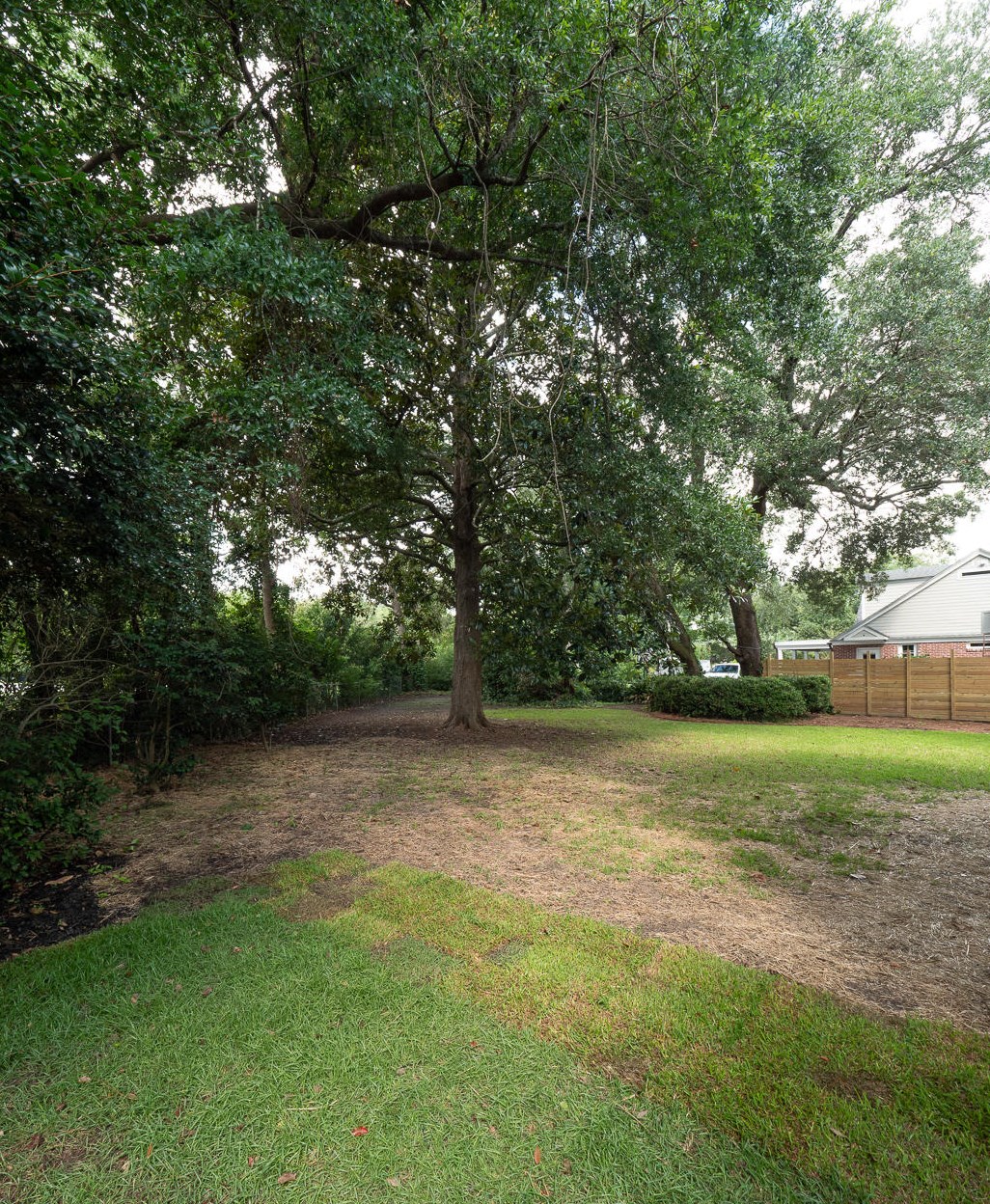 24 Chadwick Dr, Charleston SC  29407-7464 exterior