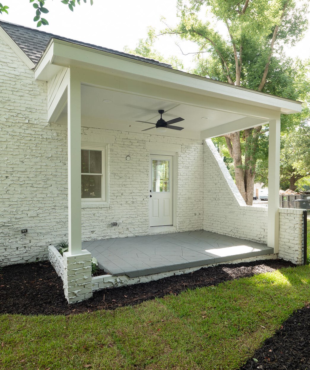 24 Chadwick Dr, Charleston SC  29407-7464 exterior