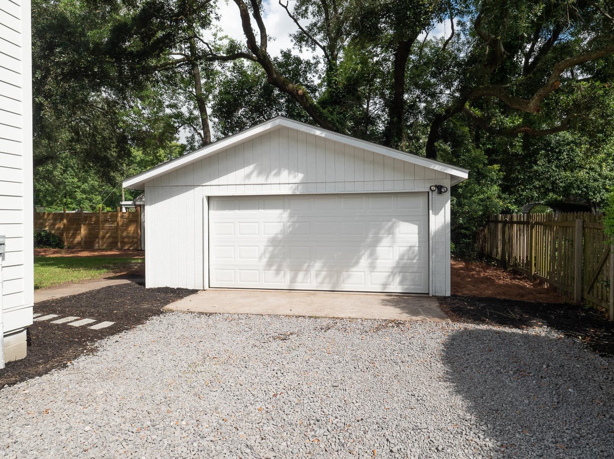 24 Chadwick Dr, Charleston SC  29407-7464 exterior