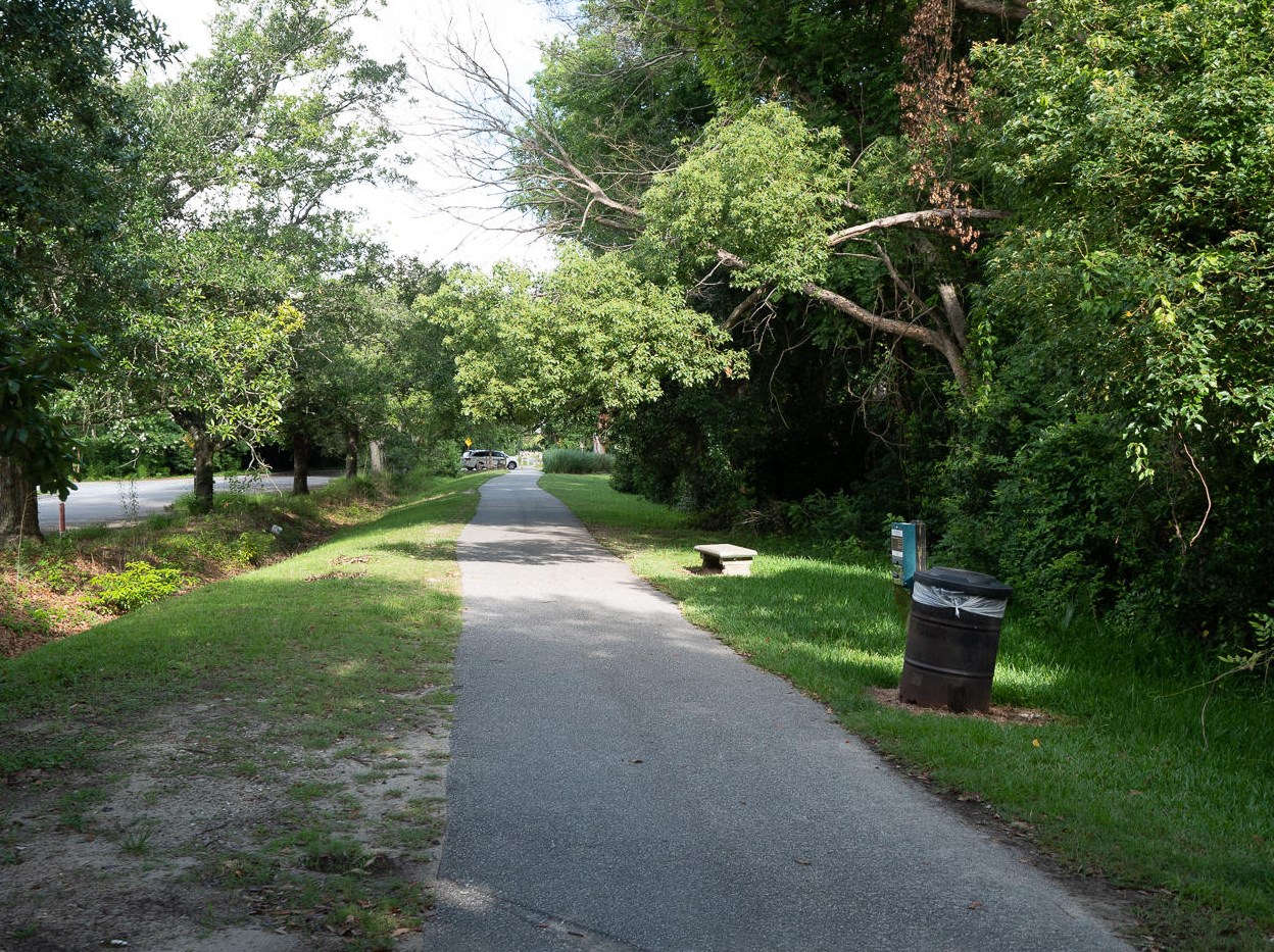 24 Chadwick Dr, Charleston SC  29407-7464 exterior