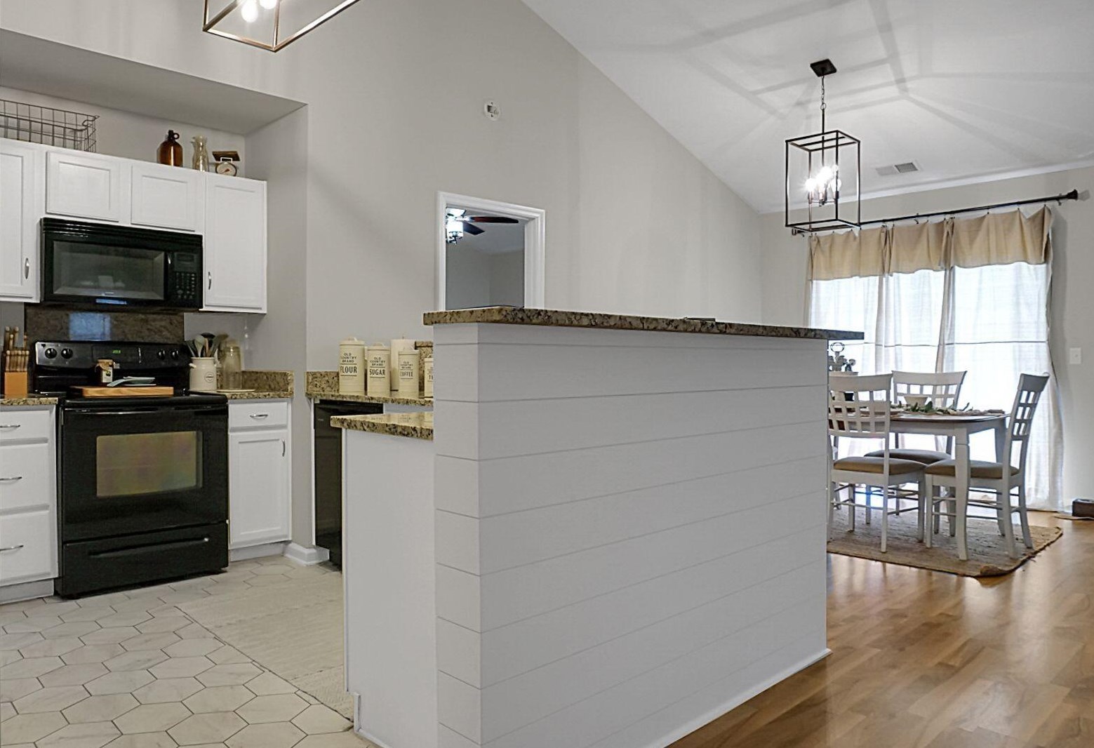 226 Silk Oak Dr, Moncks Corner SC  29461-5030 exterior