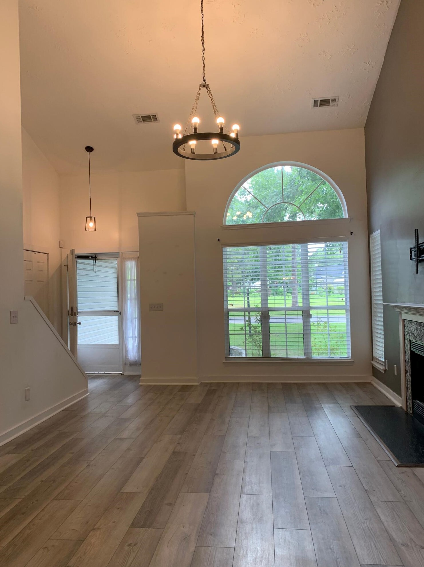 410 Hedge Way, Summerville SC  29483-1836 exterior