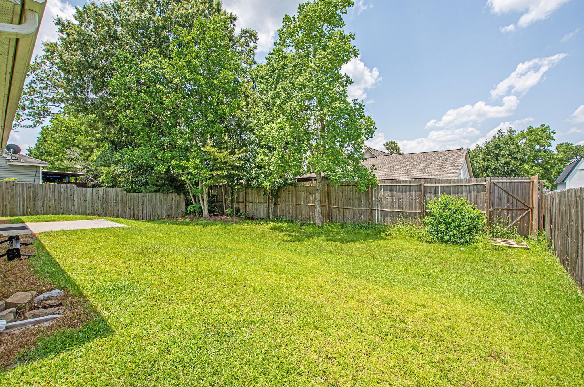 8281 Little Sydneys Way, Charleston SC  29406-8924 exterior