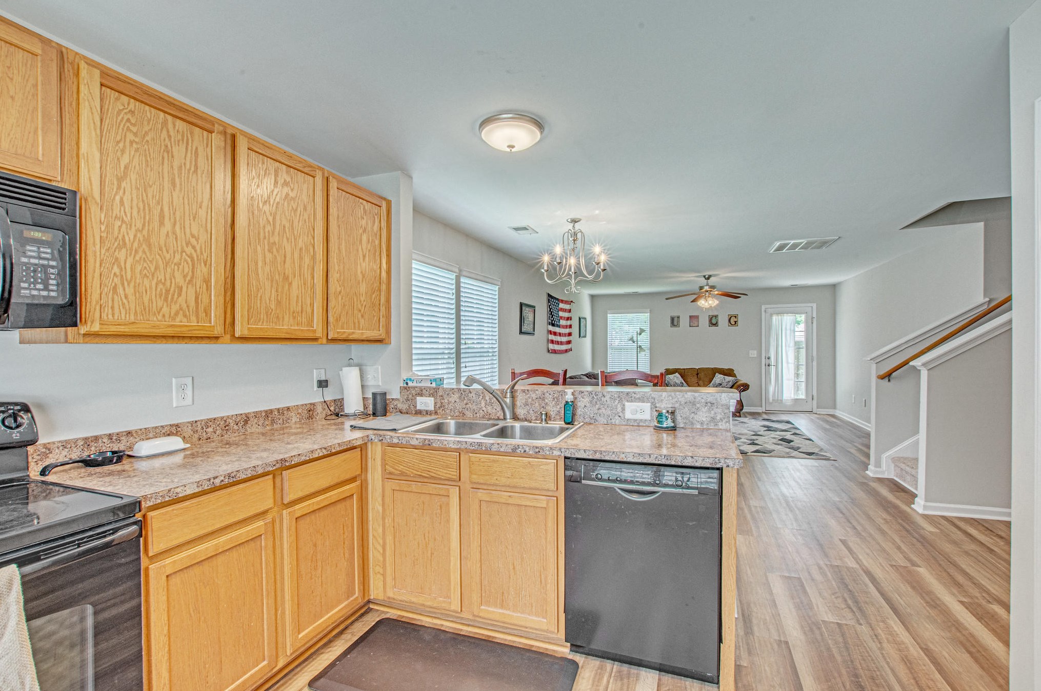 8281 Little Sydneys Way, Charleston SC  29406-8924 exterior