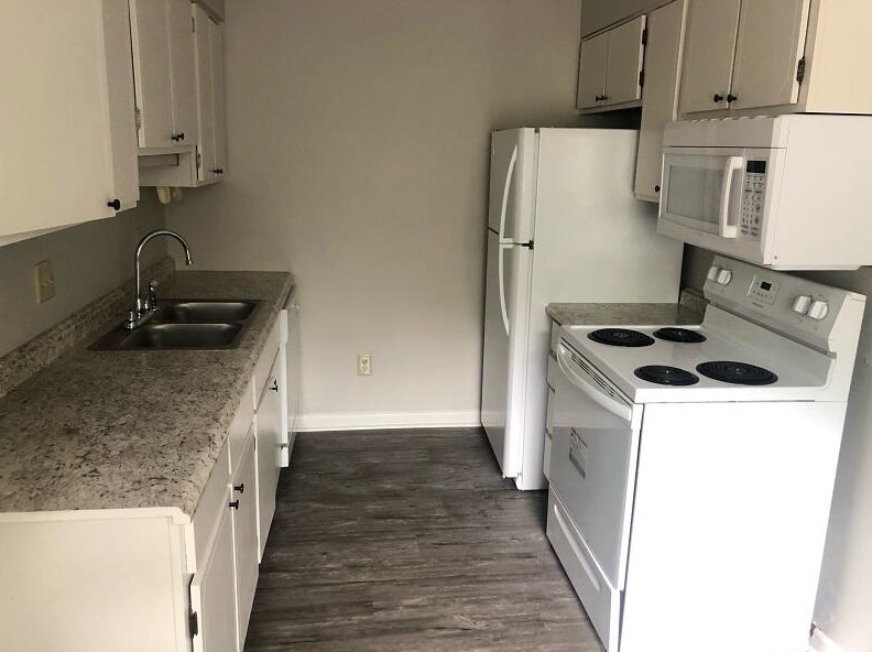 1844 Tall Pines Cir, Columbia SC  29205-4935 exterior