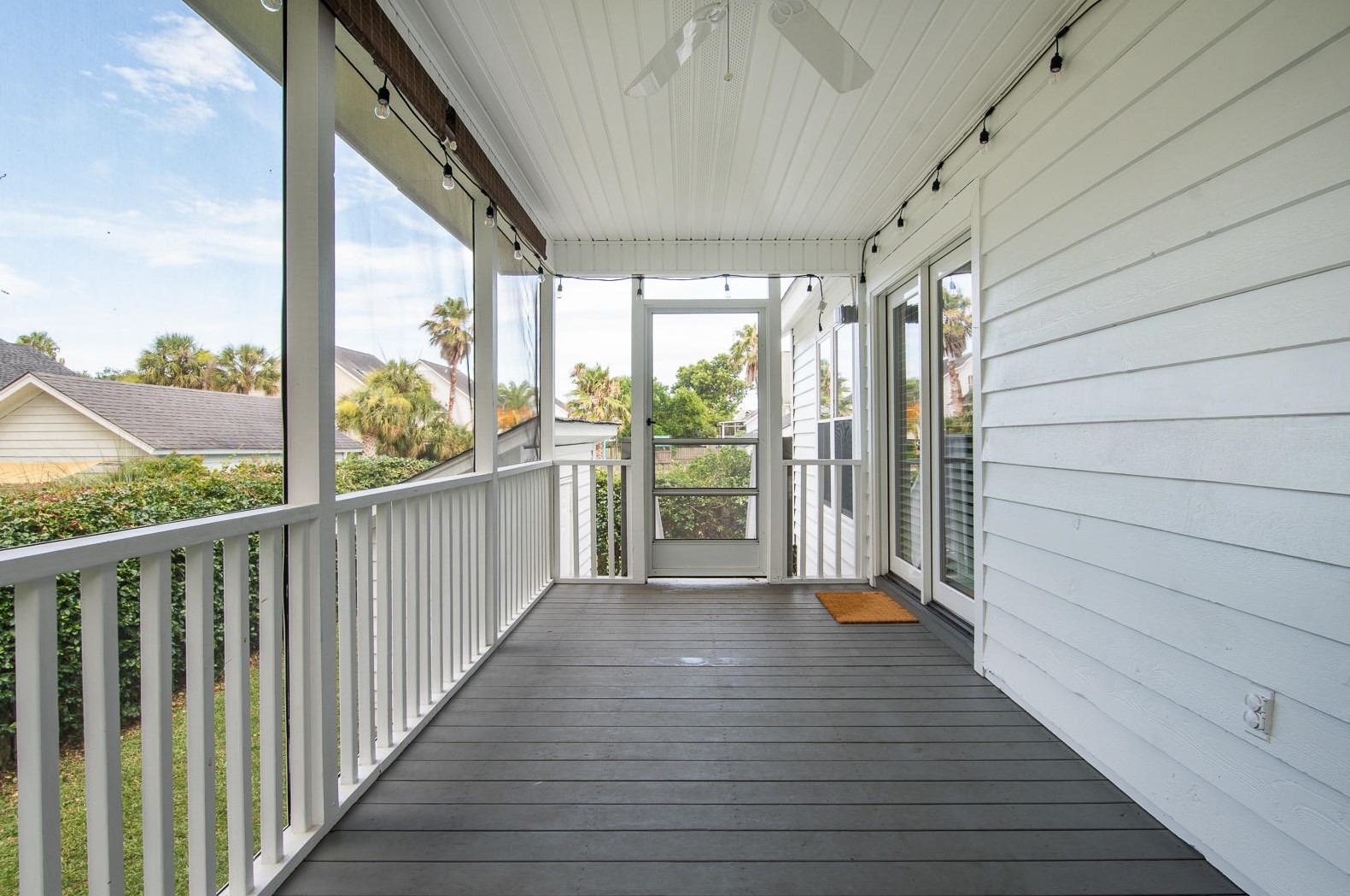 1528 Barquentine Dr, Mount Pleasant SC  29464-4928 exterior
