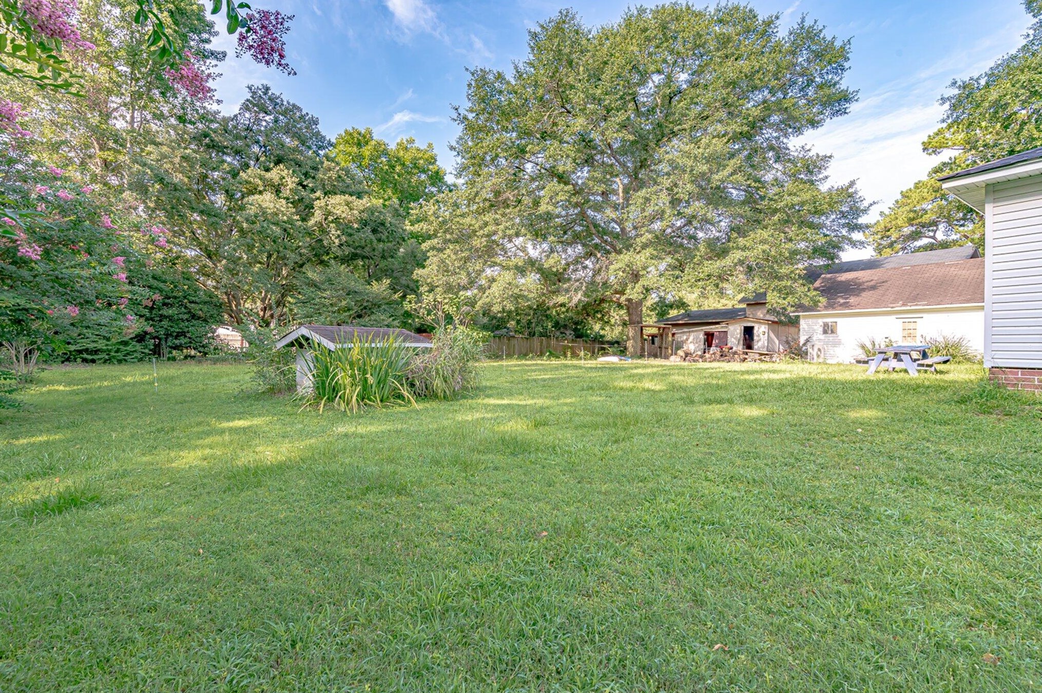 281 Embassy Dr, Summerville SC  29483-9209 exterior