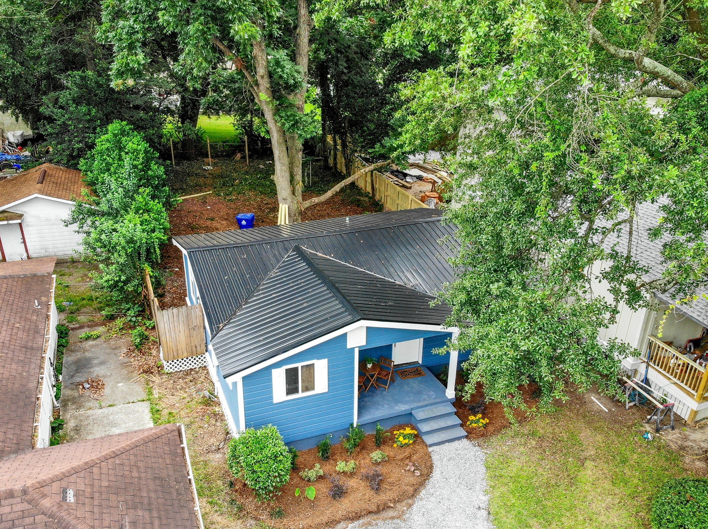 2209 Heriot St, Charleston SC  29403-3023 exterior