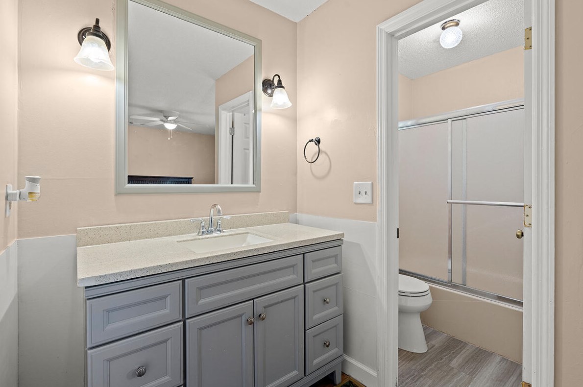 806 Beauregard Rd, Summerville SC  29483-1904 exterior