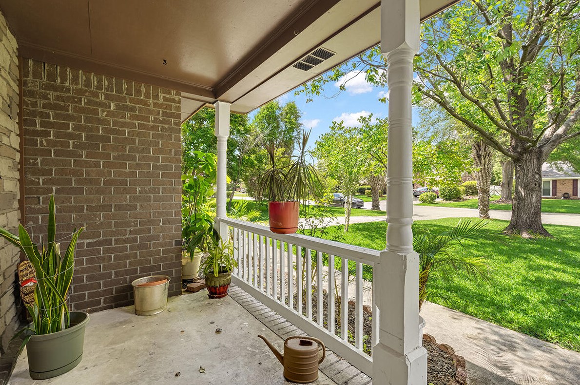 806 Beauregard Rd, Summerville SC  29483-1904 exterior