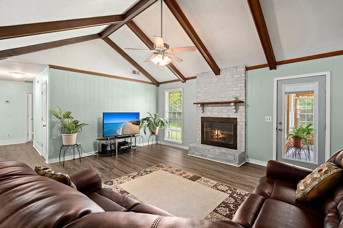 806 Beauregard Rd, Summerville SC  29483-1904 exterior