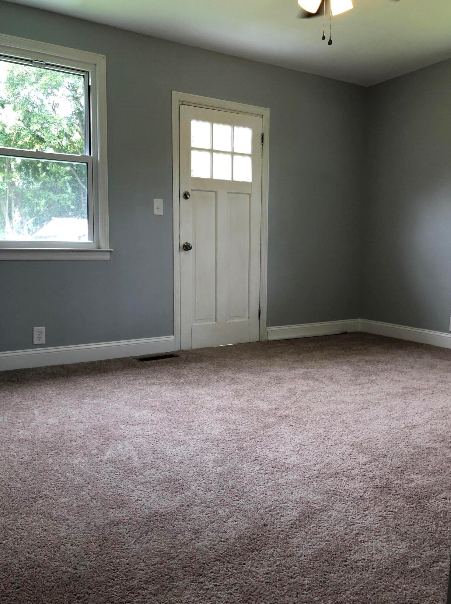 2660 Lawrence St, Charleston SC  29405-8612 exterior