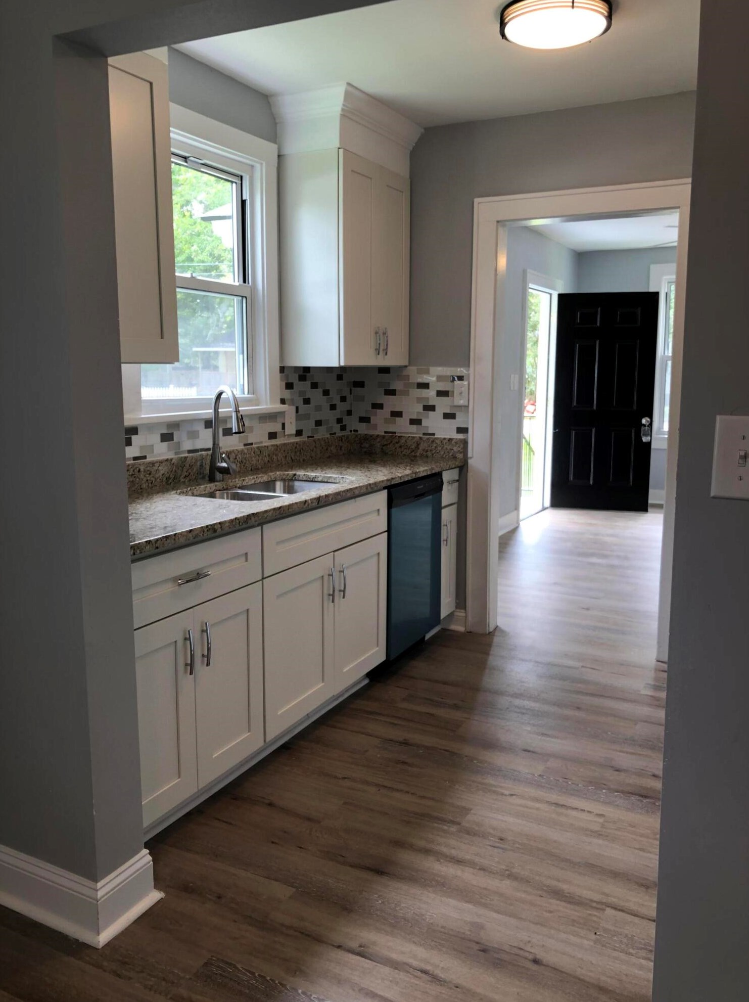 2660 Lawrence St, Charleston SC  29405-8612 exterior