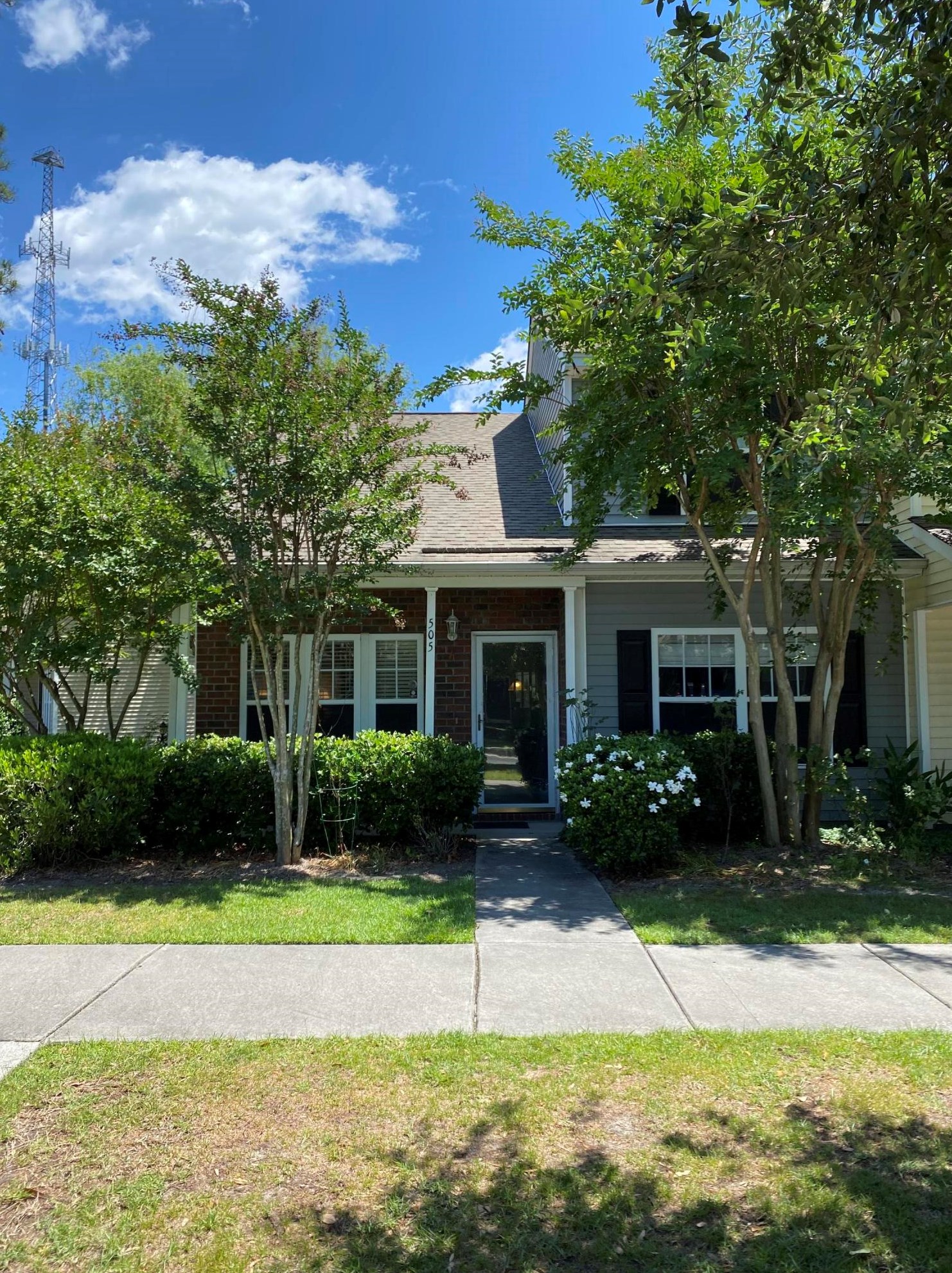 505 Pine Bluff Dr, Summerville SC  29483-1640 exterior