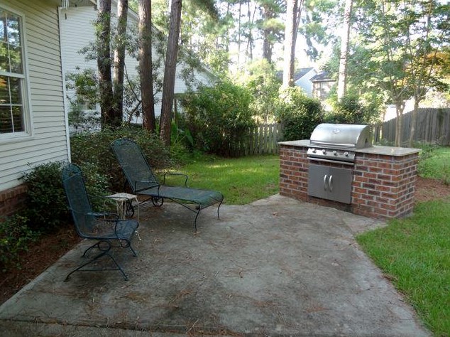1020 Crooked Stick Ct, Summerville SC  29483-5003 exterior