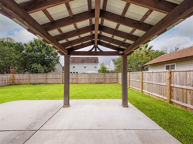 305 Albrighton Way, Moncks Corner SC  29461-8859 exterior