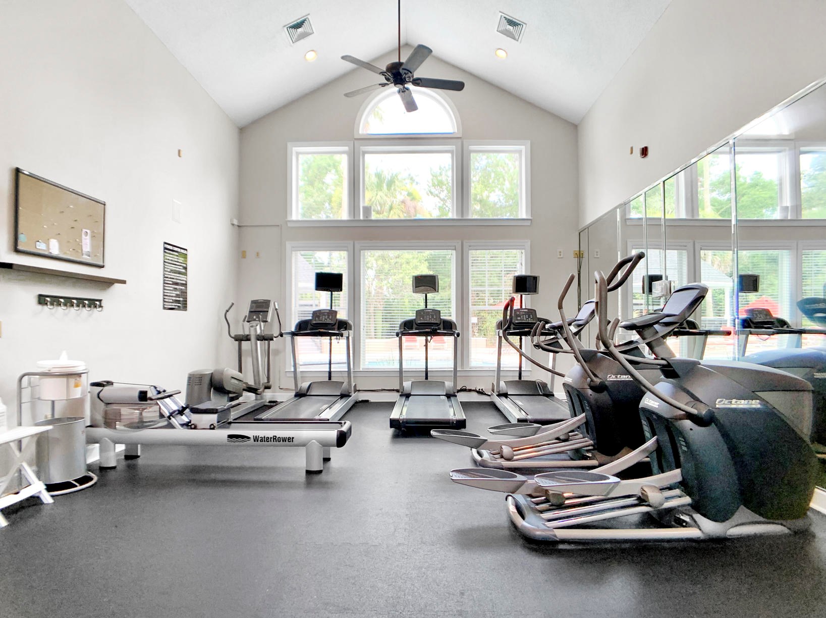 45 Sycamore Ave, Charleston SC  29407-6710 exterior